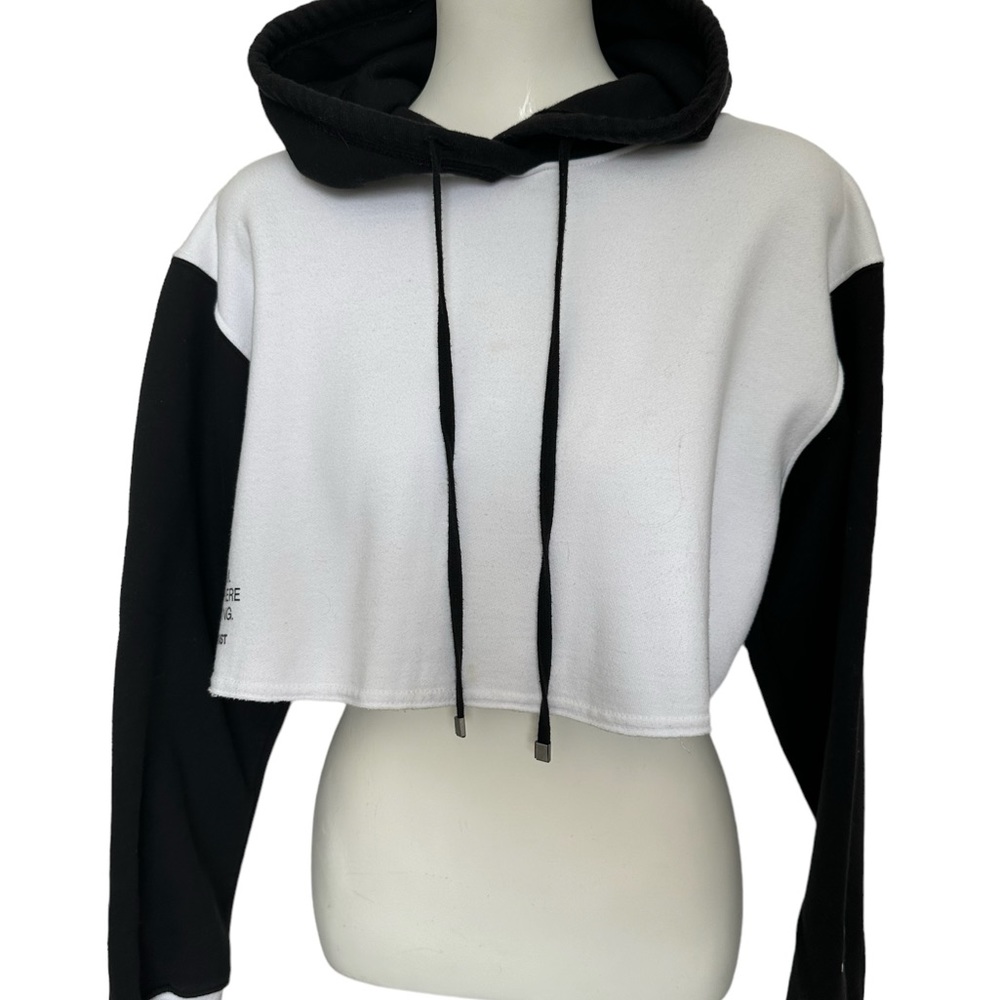 Social Tourist Cropped Hoodie Women's Size Small